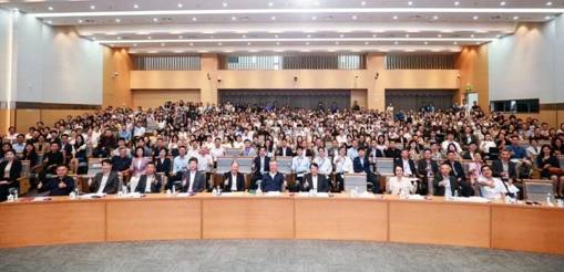 518c20af16243bf96e00906461ff49bc